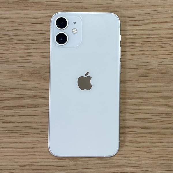 iPhoneゴールドに合うケースでラグジュアリー感!選び方 3 IMG 0056