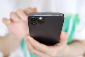 iphone カメラ 真っ黒の解決策！カメラを正常に戻す簡単手順