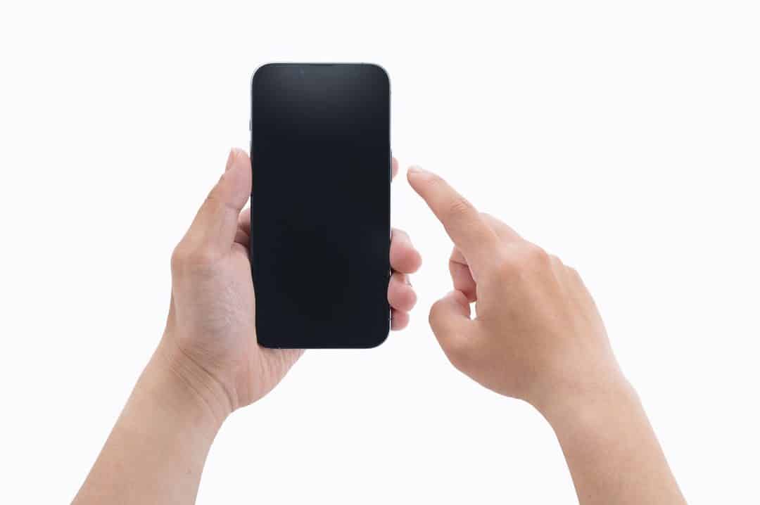 iPhoneの液晶が反応しない時の対処法!タッチスクリーンのトラブルシューティング 1 iphonee381aee6b6b2e699b6e3818ce58f8de5bf9ce38197e381aae38184e69982e381aee5afbee587a6e6b395efbc81e382bfe38383e38381e382b9e382afe383aa