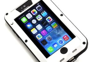 iPhoneモバイルバッテリーケースで充電長持ち！おすすめ品